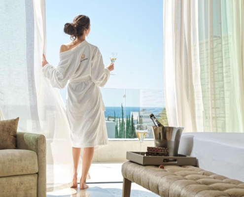 Zypern Reise buchen ➤ Resort Cap St Georges neues 5-Sterne-Luxus-Hotel & Resort ✓ Preis für 1 Woche ab 2.200.- Euro pro Person buchen. Hier!